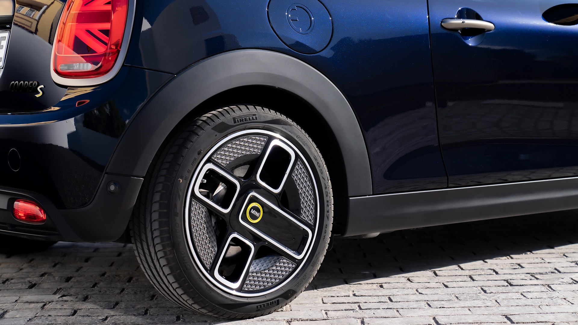 MINI CABRIO 100% ELECTRIQUE - jantes electric spoke